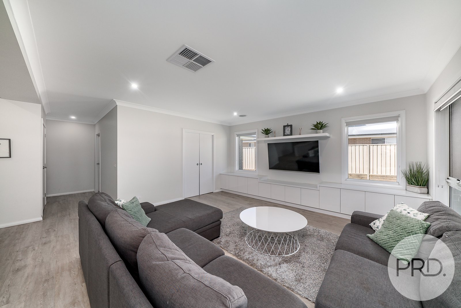 7 Ronald Street GOBBAGOMBALIN 19