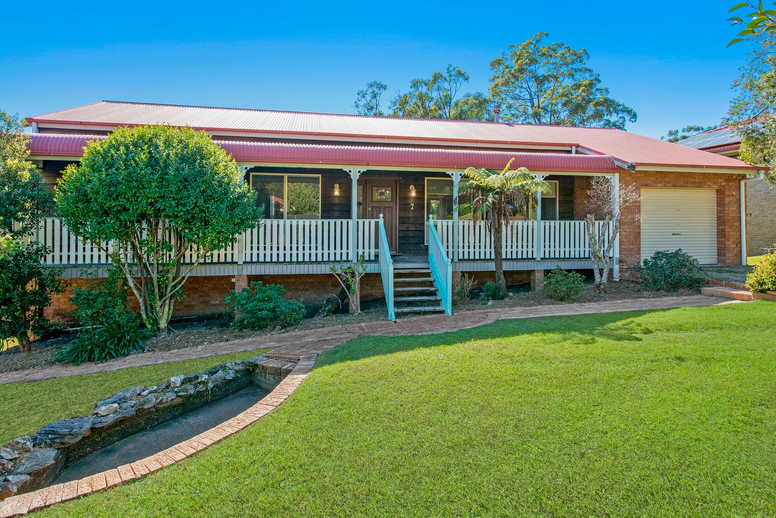7 Rosewood Court LAKEWOOD 1