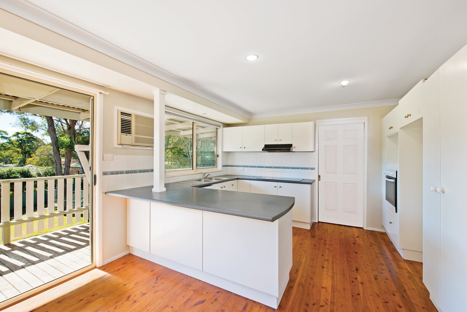7 Rosewood Court LAKEWOOD 3
