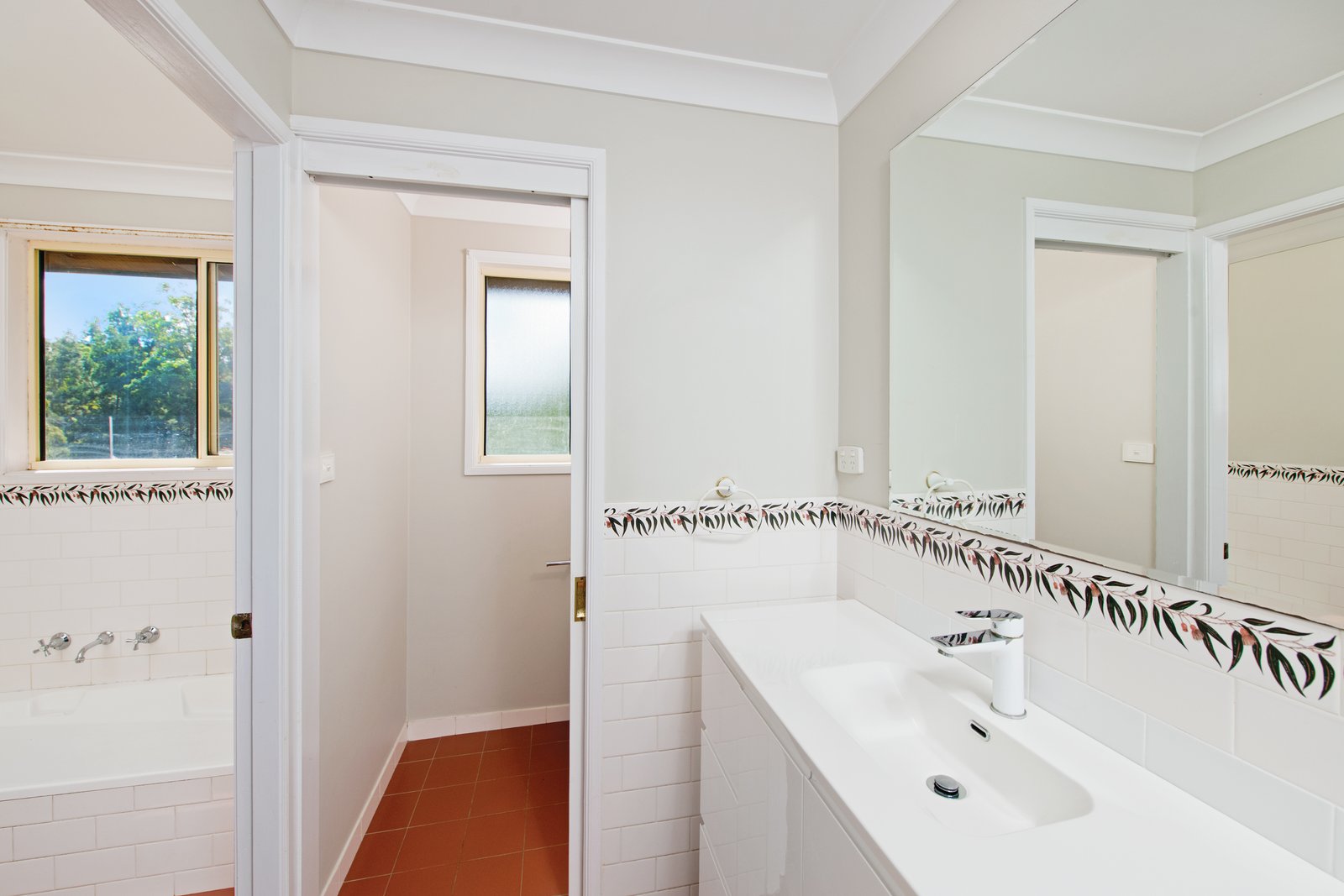 7 Rosewood Court LAKEWOOD 9