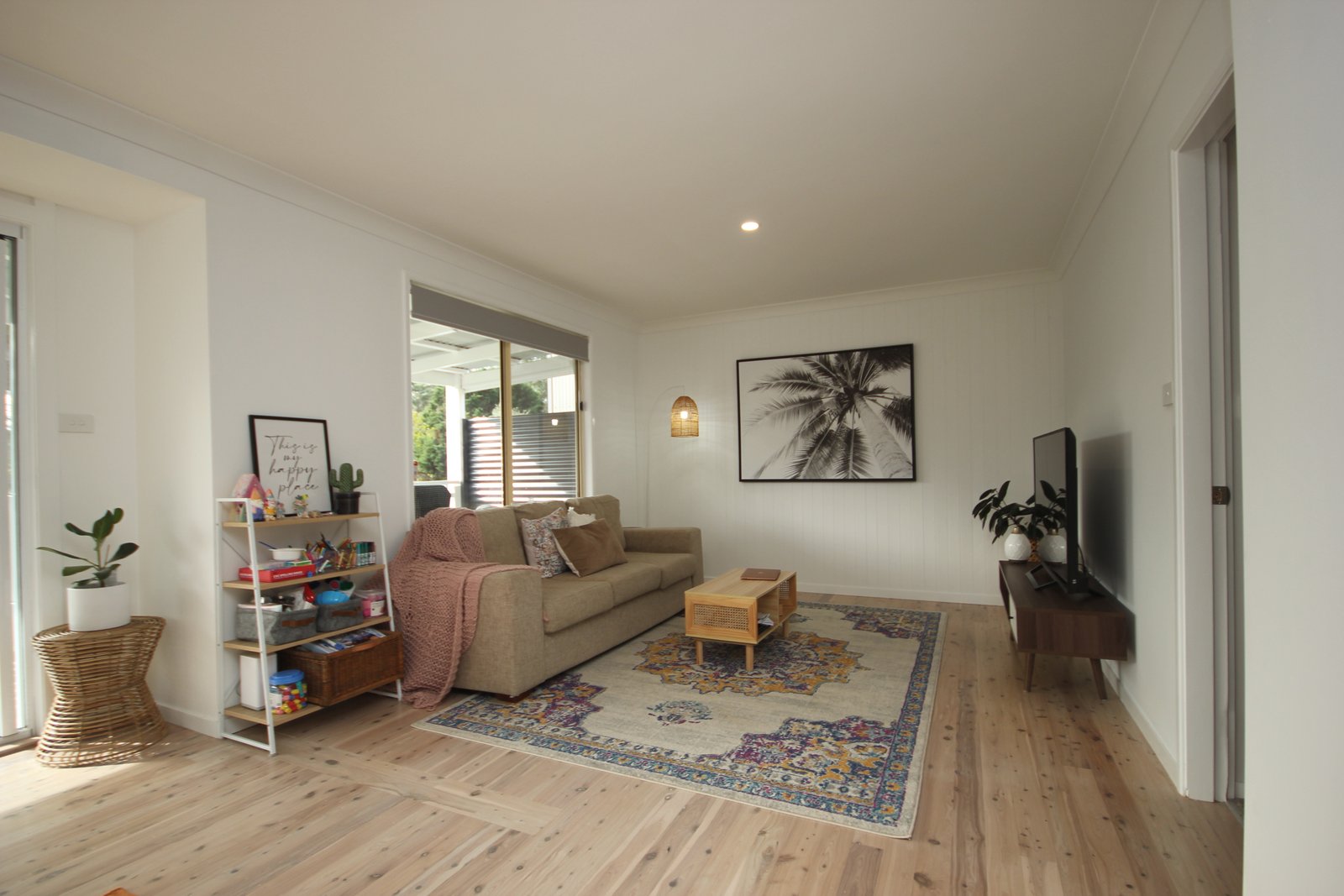 7 Rosewood Court LAKEWOOD 3