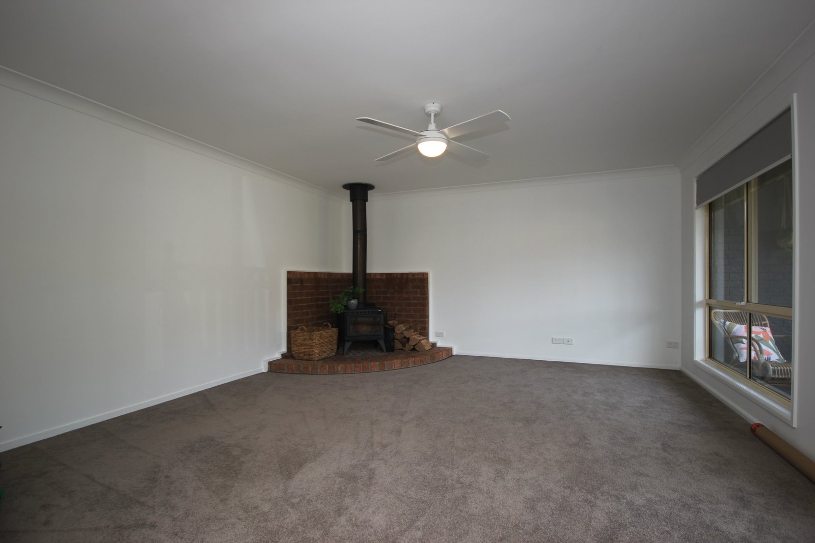 7 Rosewood Court LAKEWOOD 6