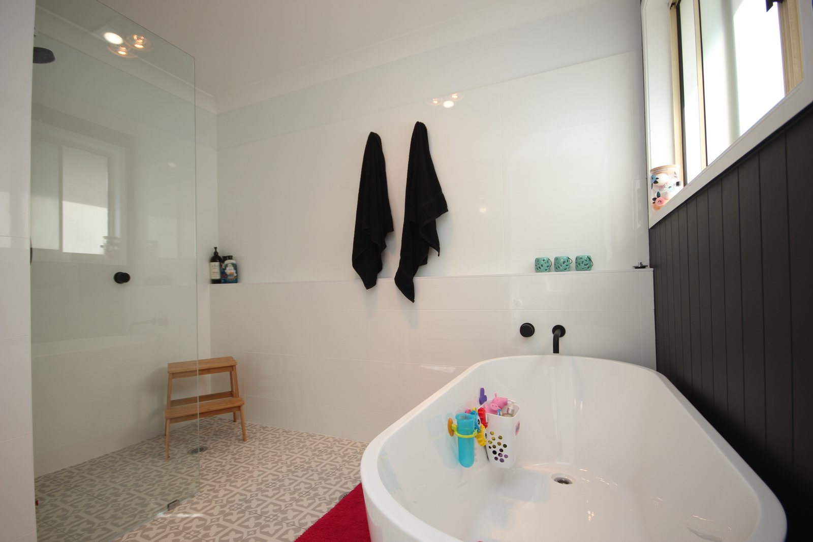 7 Rosewood Court LAKEWOOD 10