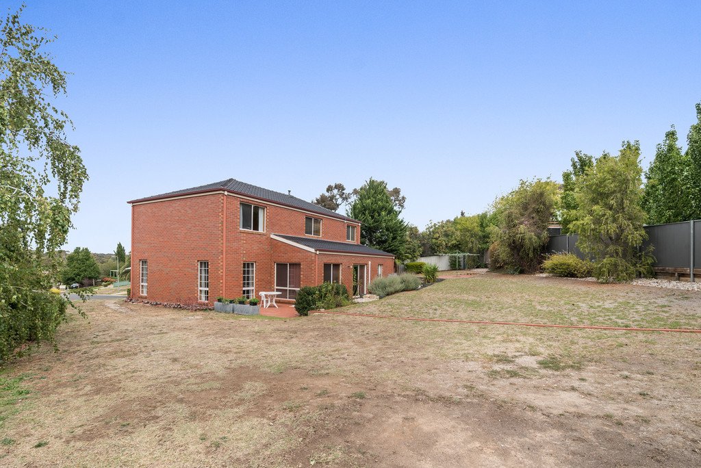 7 Roslyn Court KENNINGTON 11