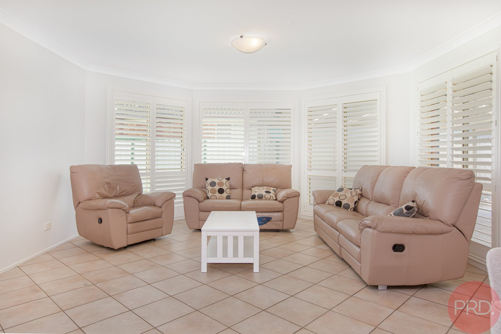 7 Royal Oak Avenue THORNTON 3