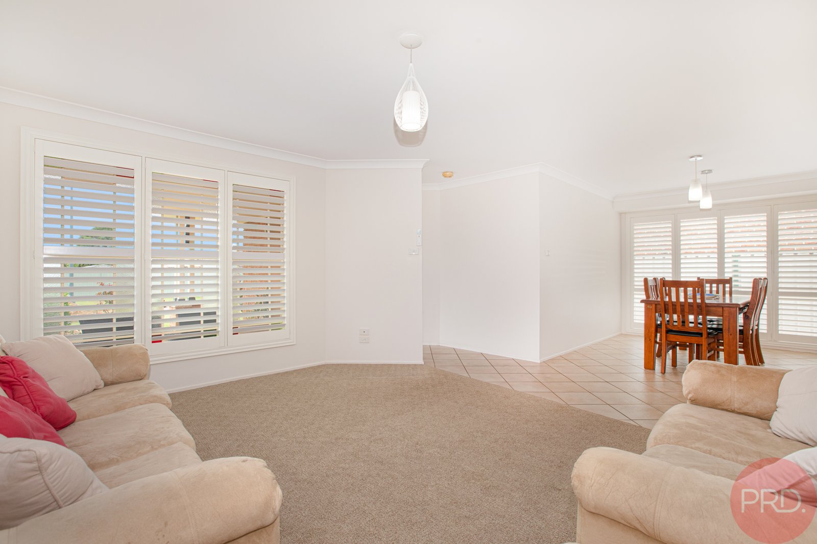 7 Royal Oak Avenue THORNTON 9