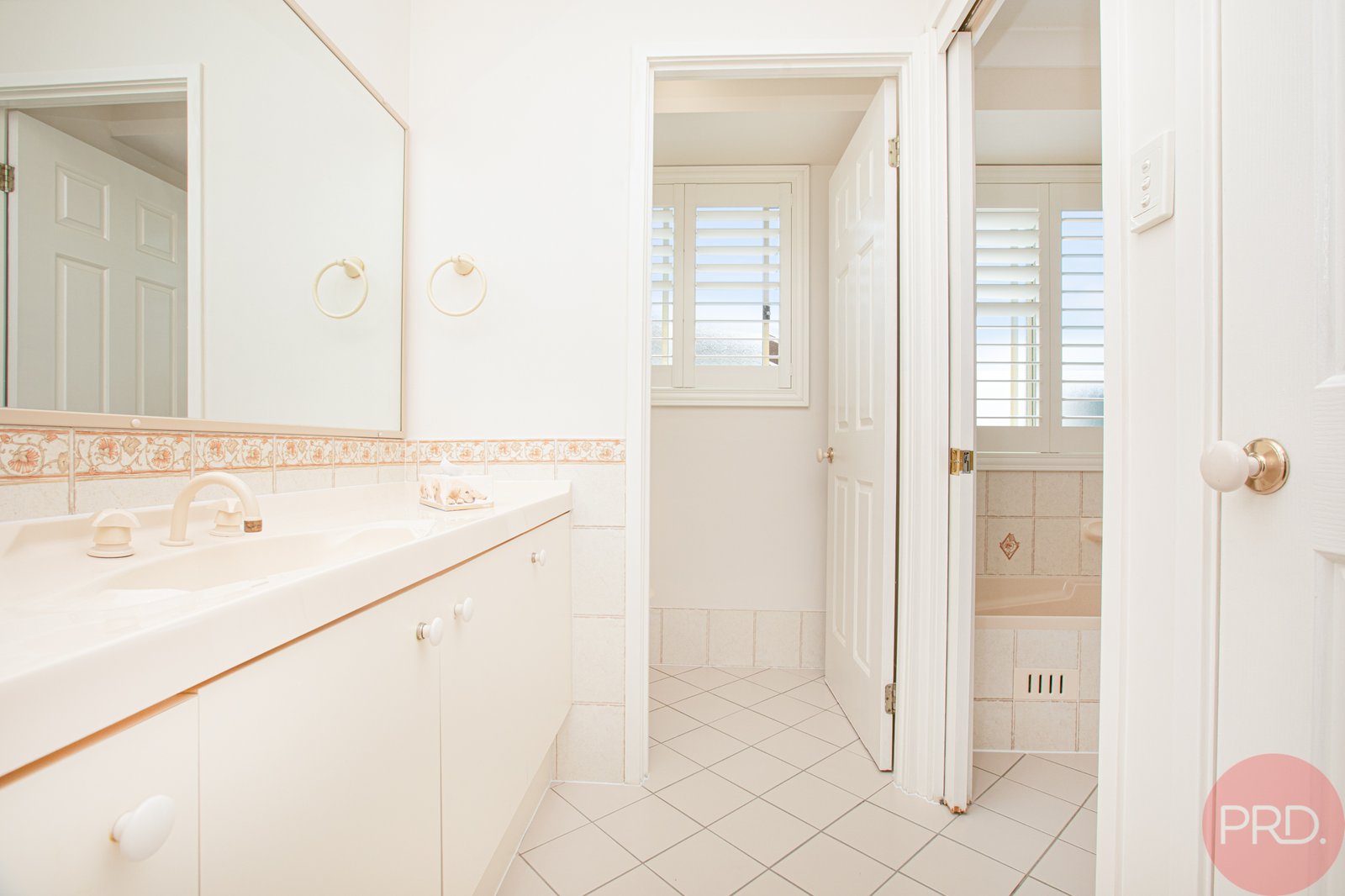 7 Royal Oak Avenue THORNTON 16