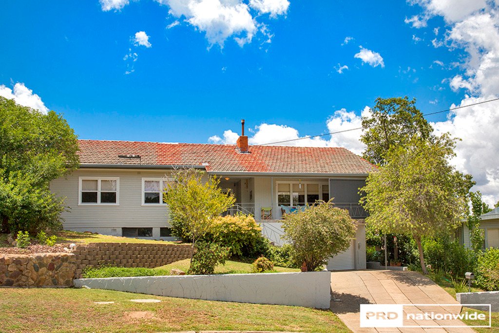 7 Ruthning Avenue TAMWORTH 1