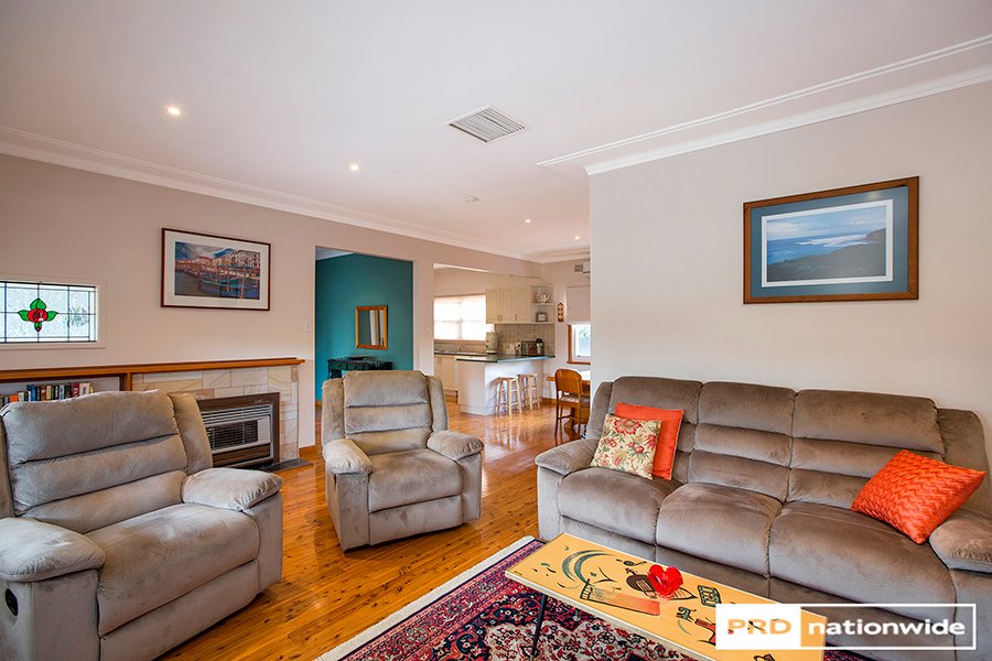 7 Ruthning Avenue TAMWORTH 2