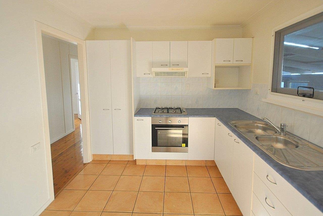 7 Saltash Street LABRADOR 5