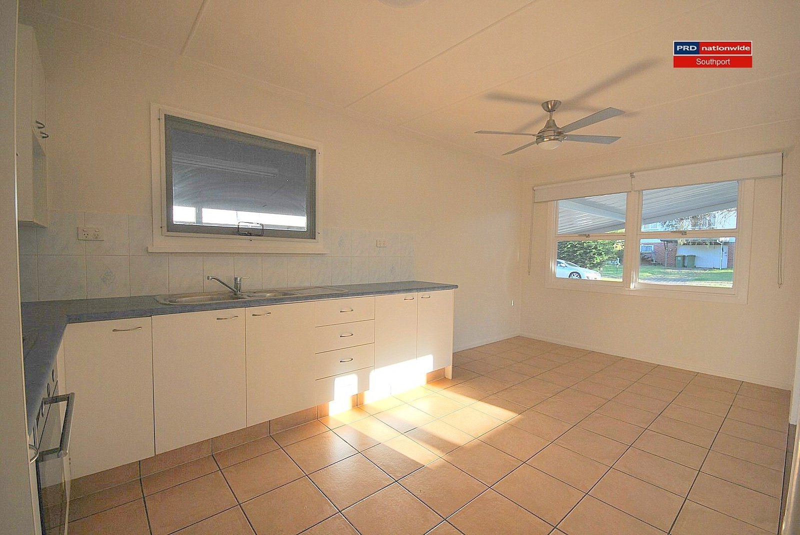 7 Saltash Street LABRADOR 12