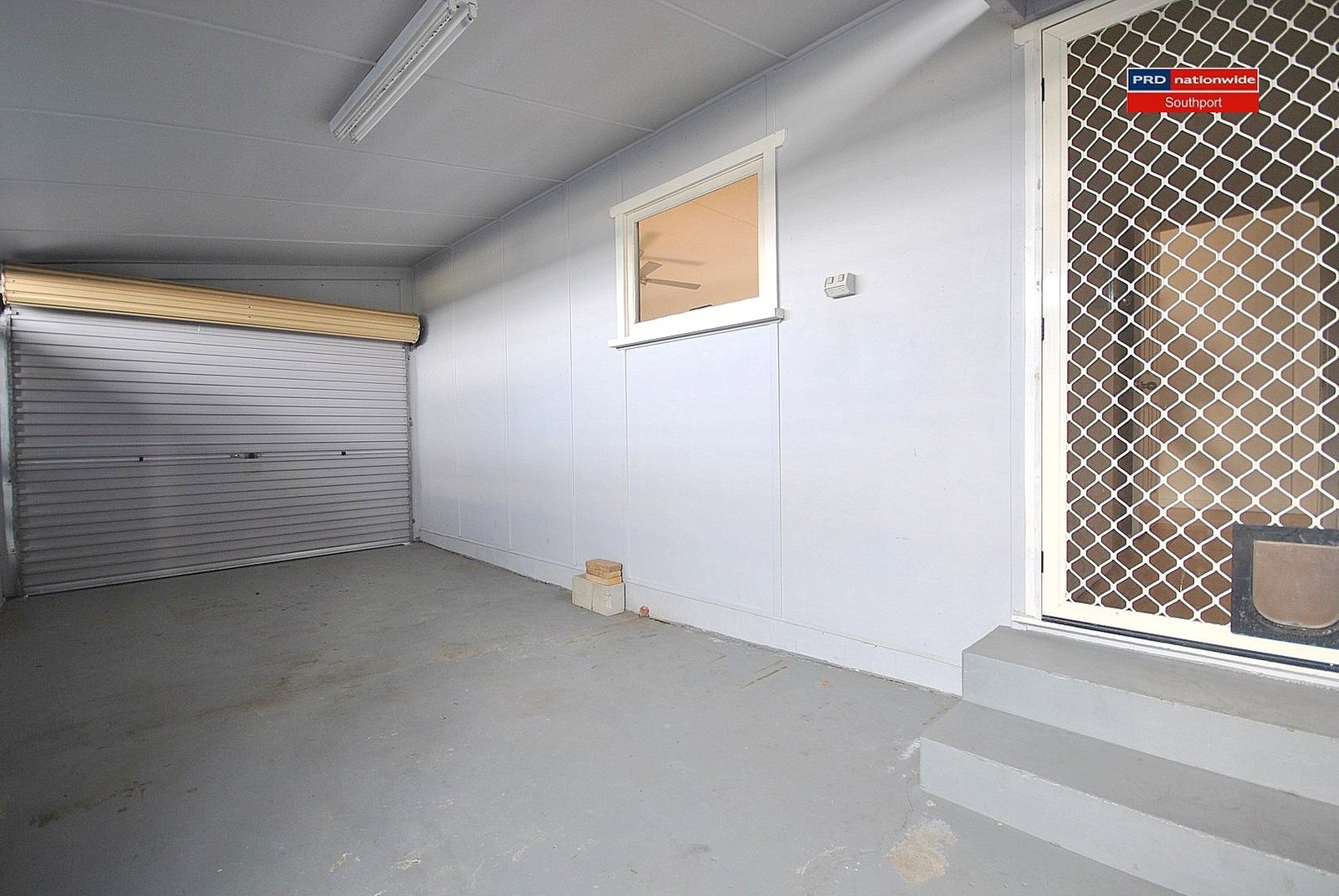 7 Saltash Street LABRADOR 16