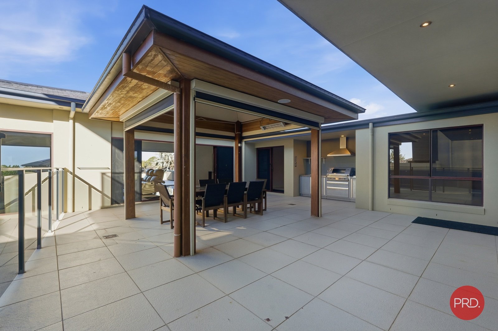 7 San Simeon Circuit SAPPHIRE BEACH 12