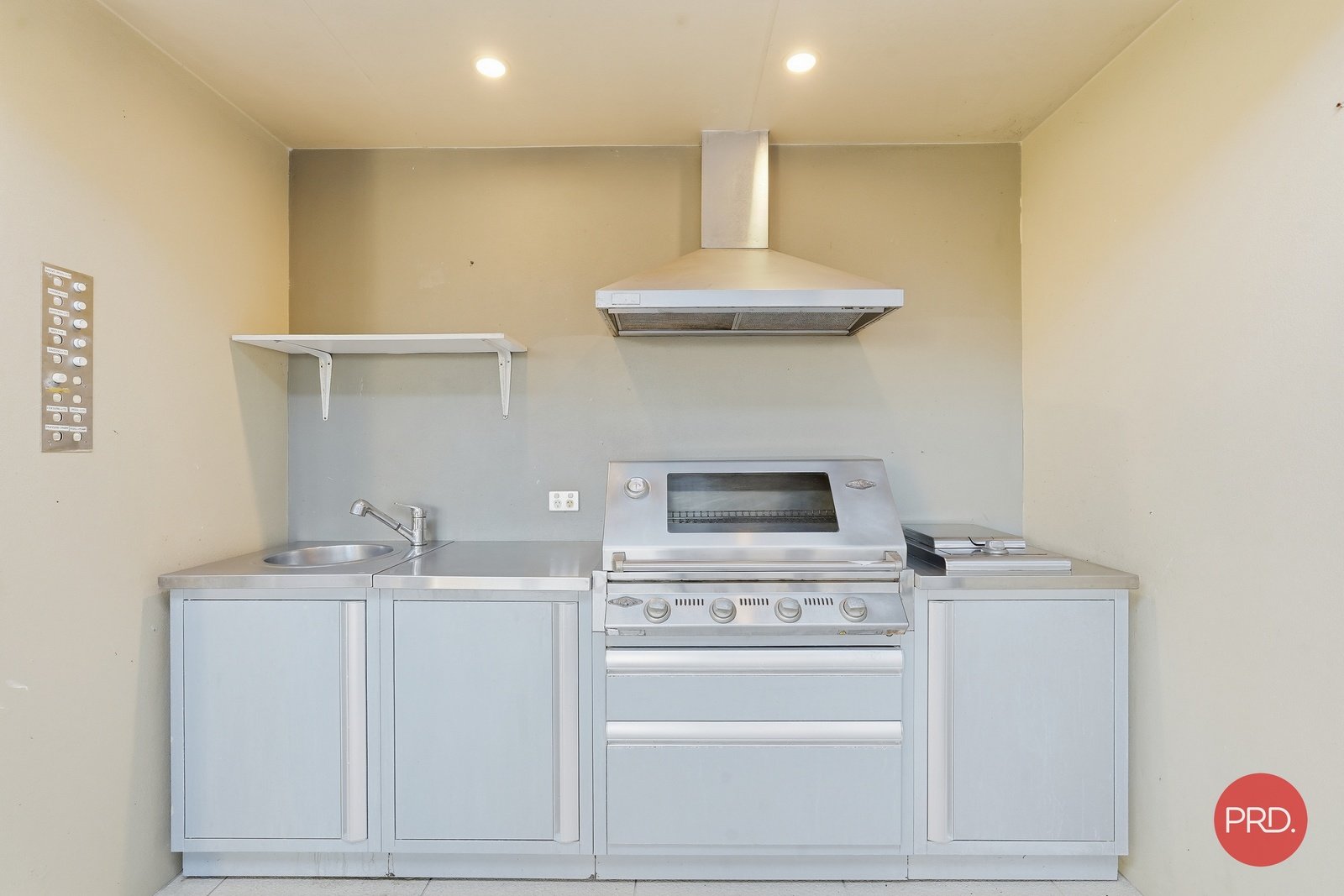 7 San Simeon Circuit SAPPHIRE BEACH 13