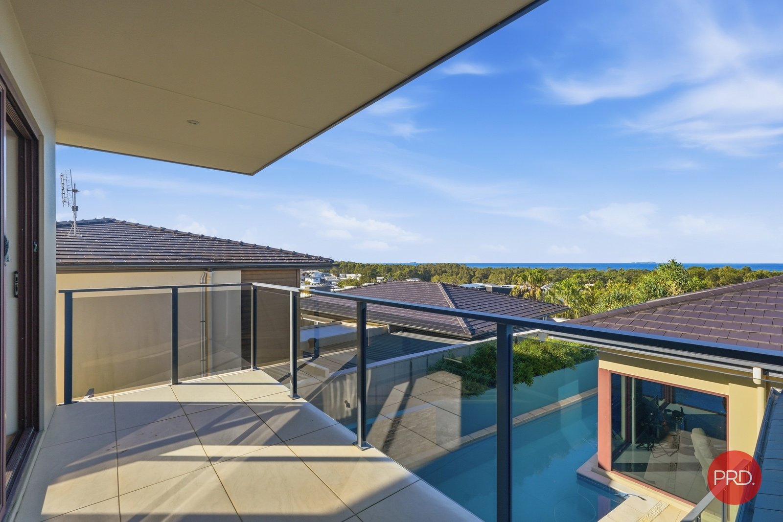 7 San Simeon Circuit SAPPHIRE BEACH 24