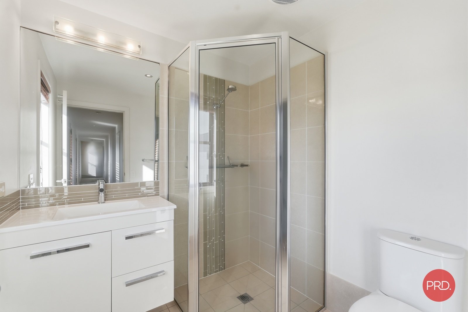 7 San Simeon Circuit SAPPHIRE BEACH 25