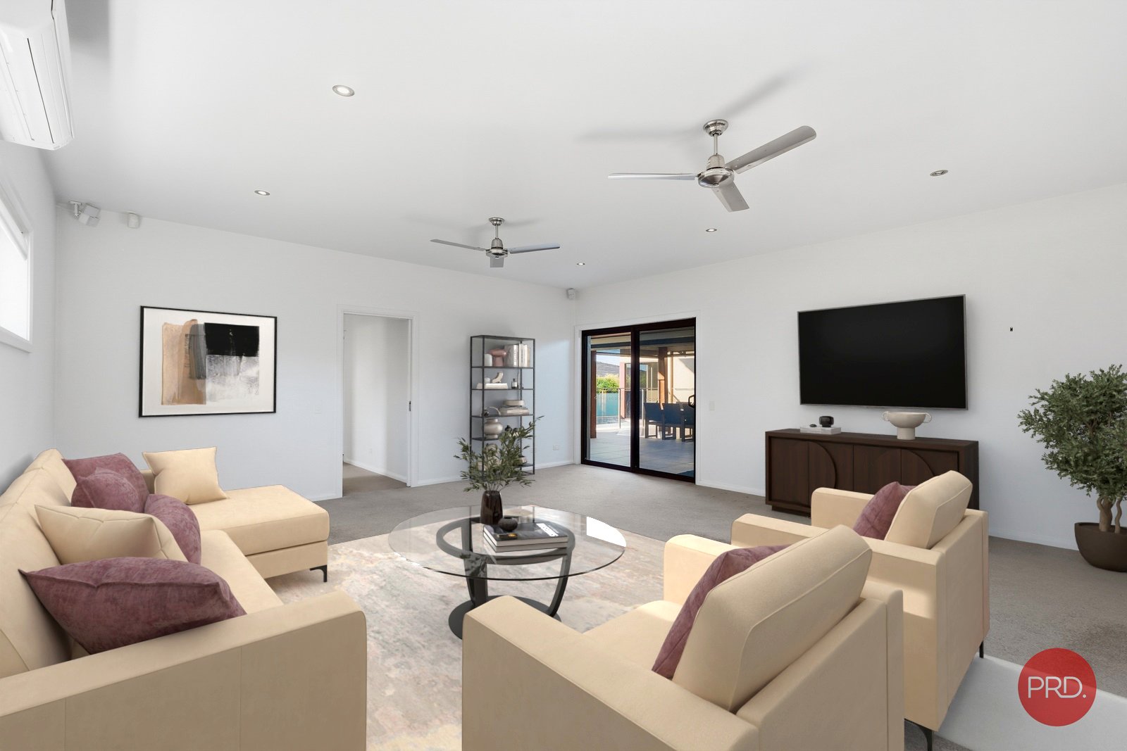 7 San Simeon Circuit SAPPHIRE BEACH 27