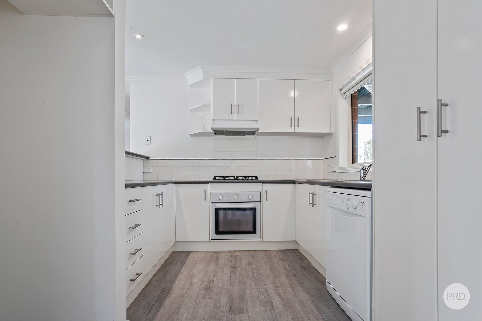 7 Sandner Grove GOLDEN SQUARE 5