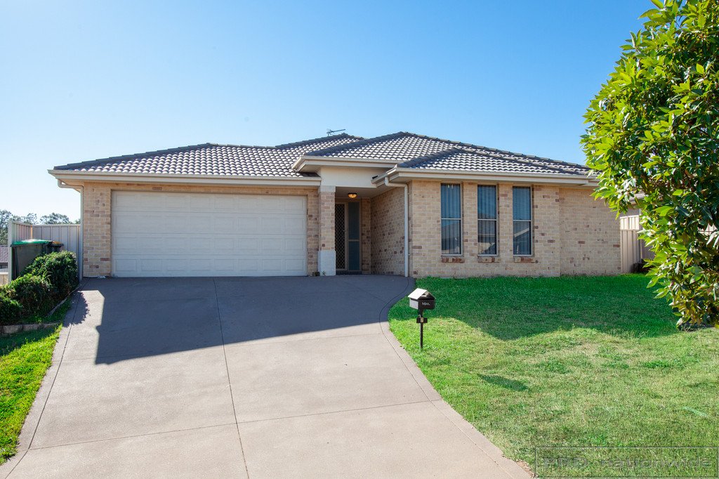 7 Sapphire Drive RUTHERFORD 1