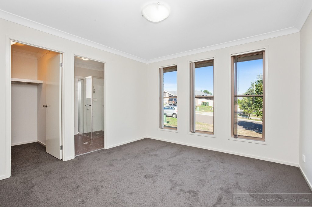 7 Sapphire Drive RUTHERFORD 8