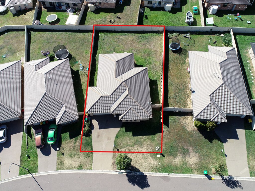 7 Sapphire Drive RUTHERFORD 16