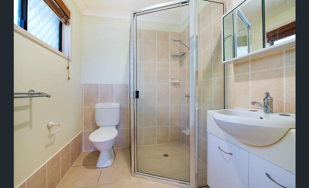 7 Sapwood Court ELANORA 8