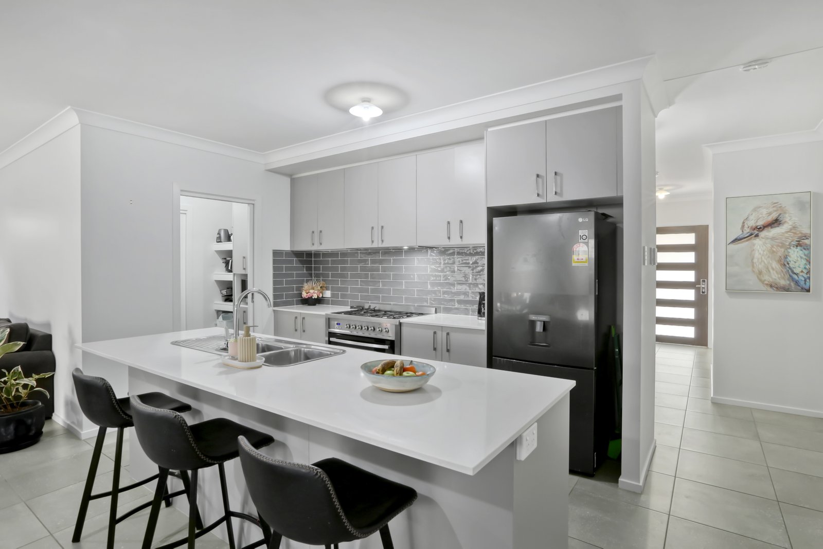 7 Sarsaparilla Way CALDERWOOD 2