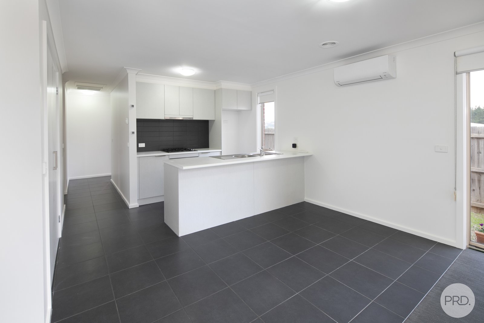 7 Sasha Court SEBASTOPOL 2