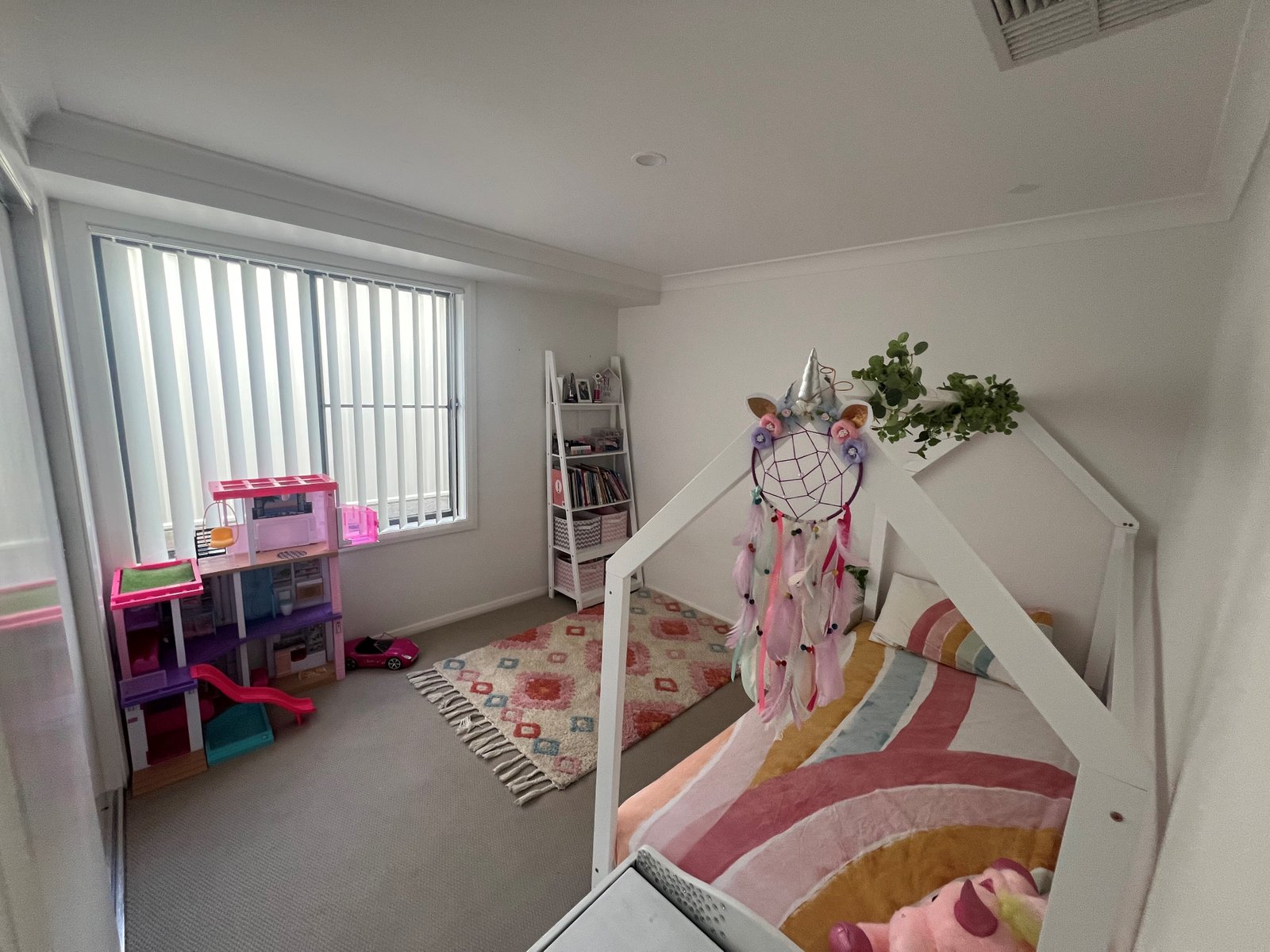 7 Scarborough Close NORTH TAMWORTH 4