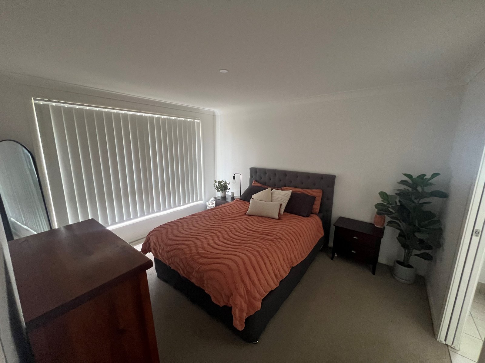7 Scarborough Close NORTH TAMWORTH 5