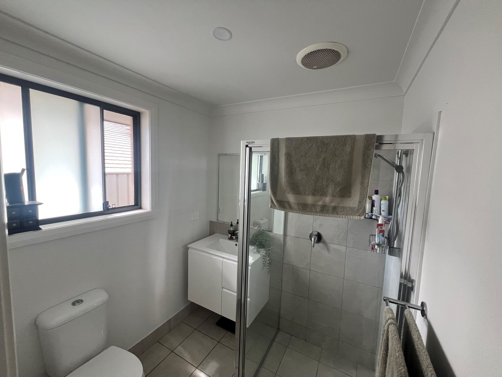 7 Scarborough Close NORTH TAMWORTH 9
