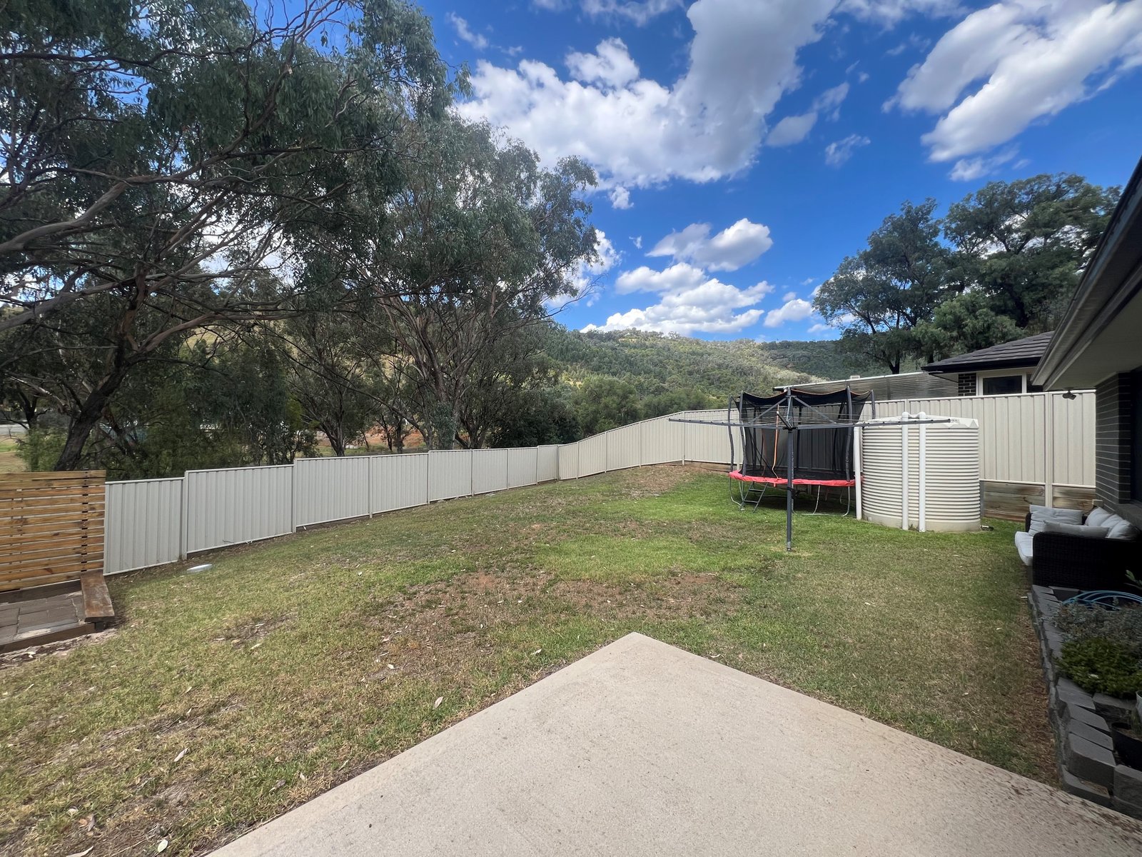 7 Scarborough Close NORTH TAMWORTH 10