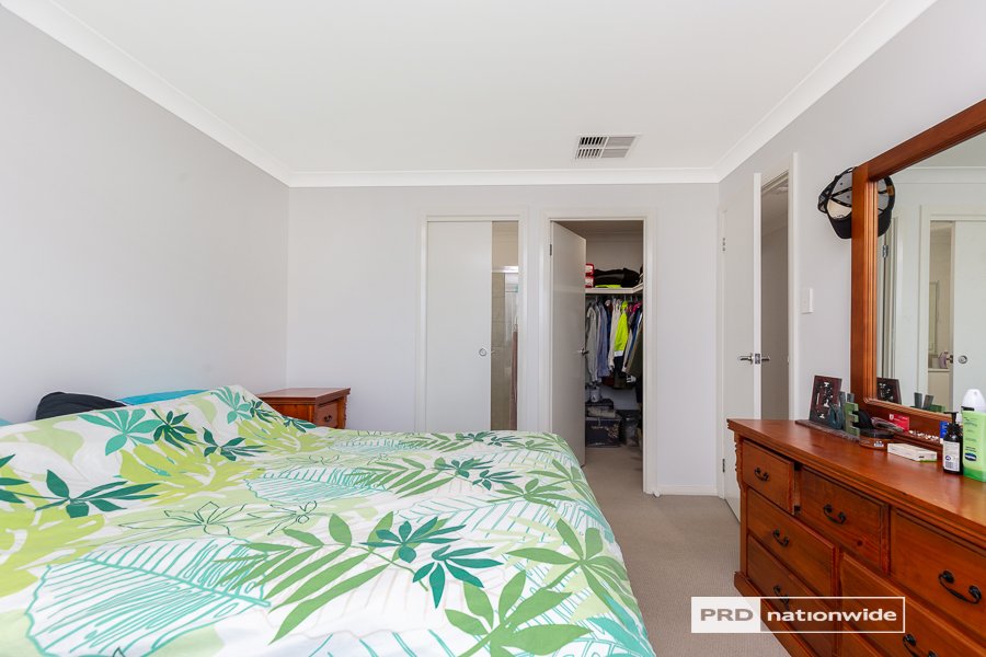 7 Scarborough Close TAMWORTH 12
