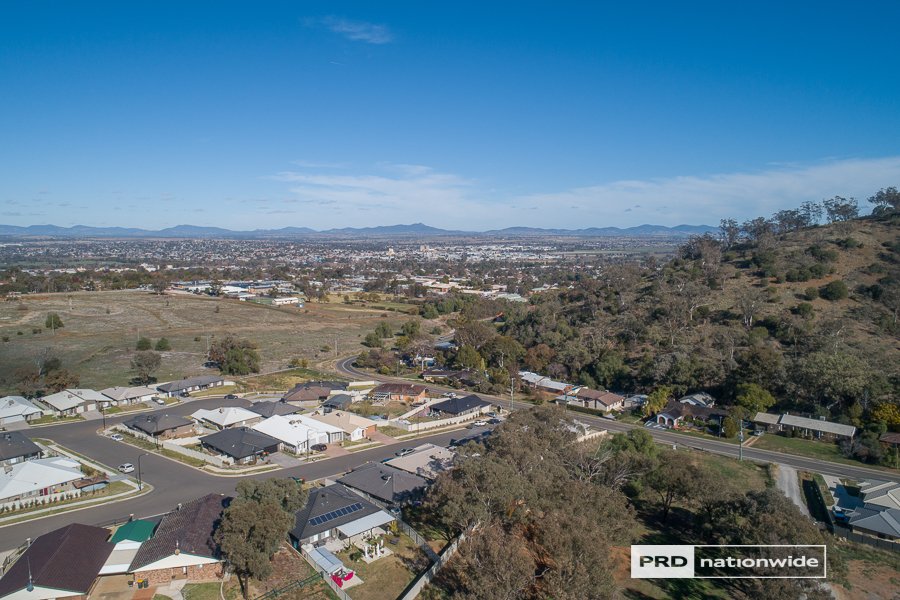 7 Scarborough Close TAMWORTH 26