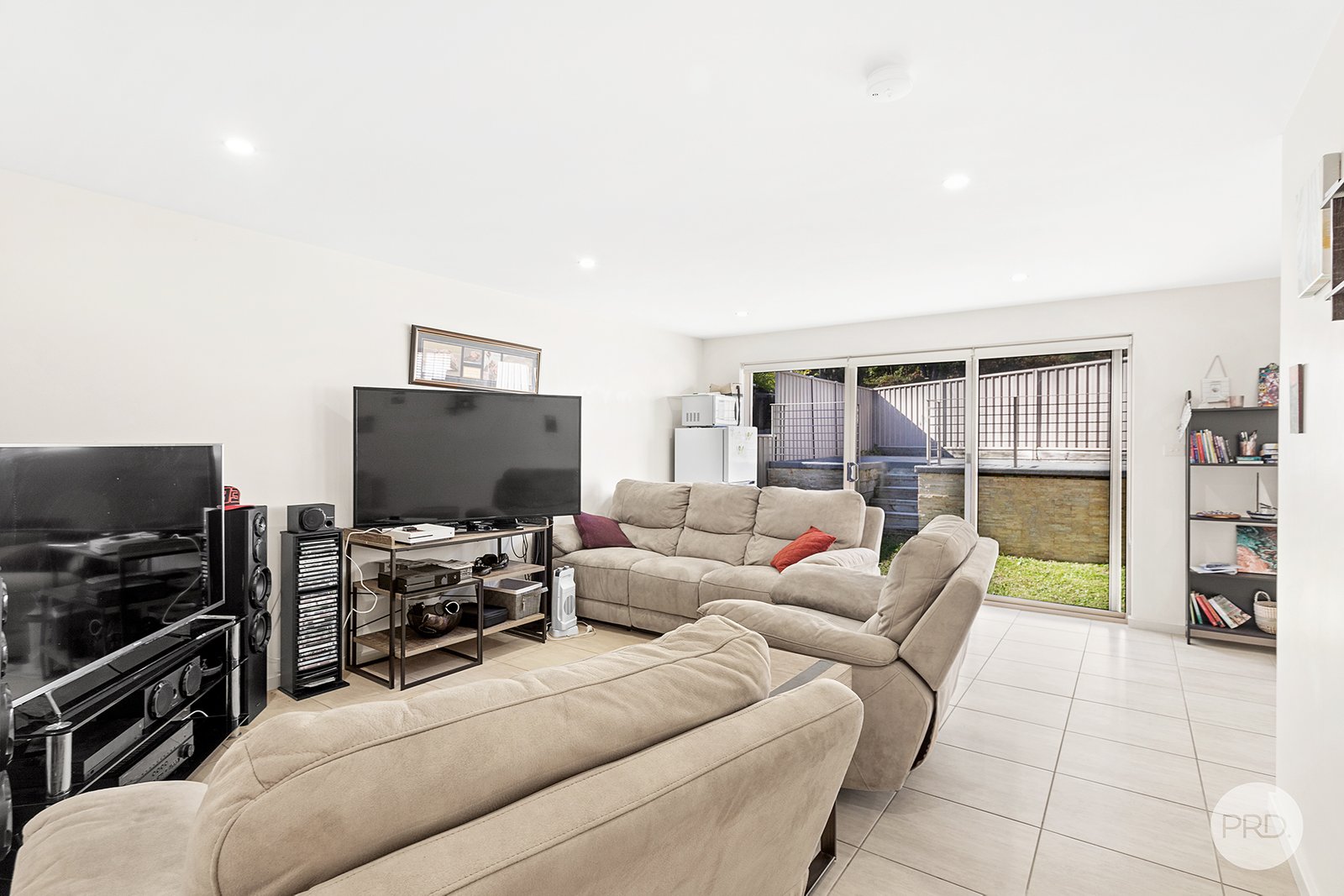 7 Seagrass Circuit CORLETTE 18