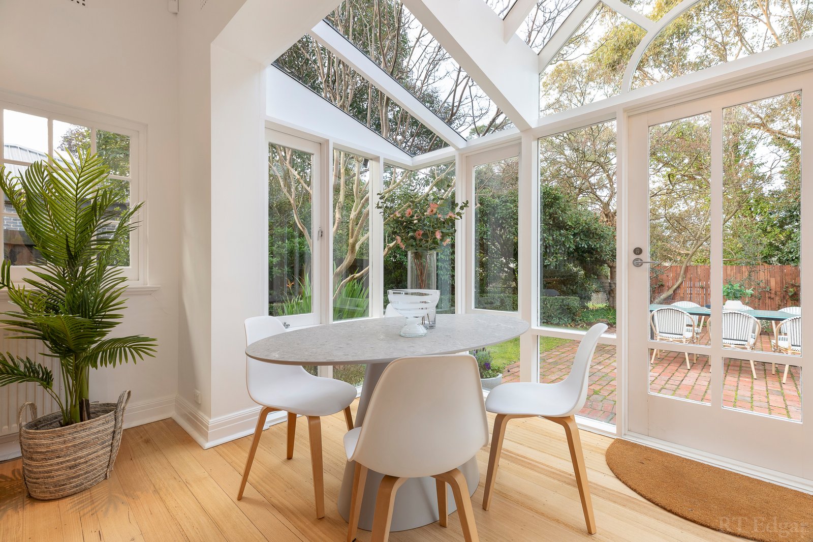 Real Estate and Property in 7 Sefton Place, Camberwell, VIC