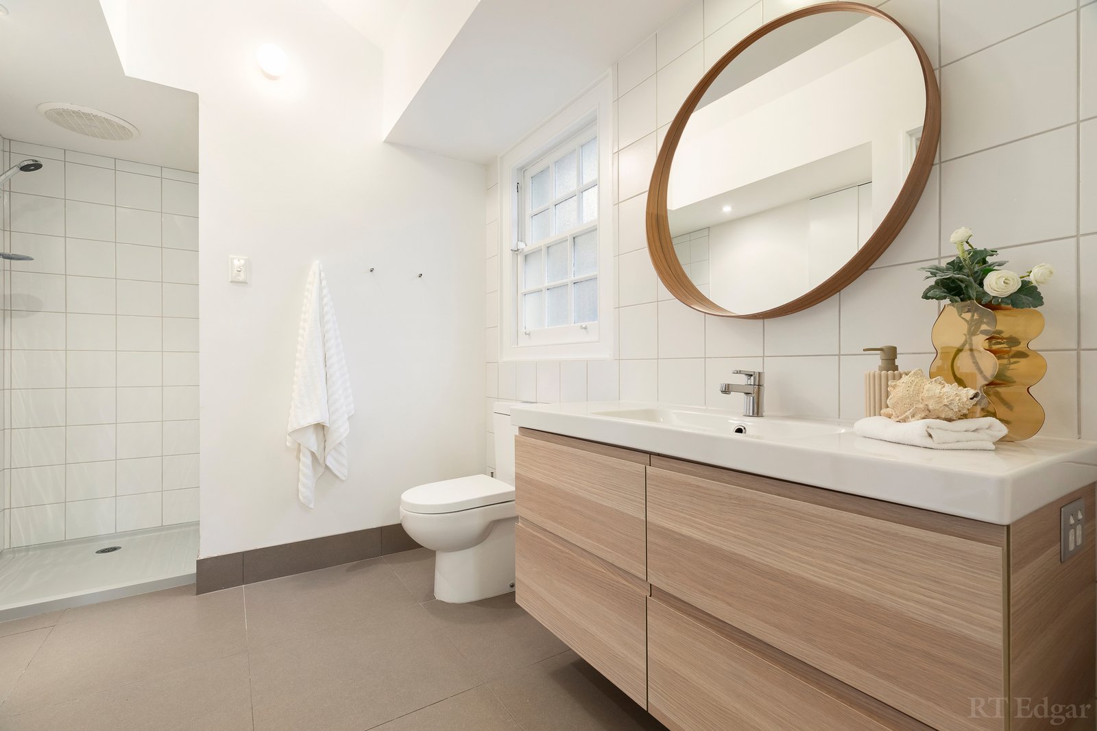 Real Estate and Property in 7 Sefton Place, Camberwell, VIC