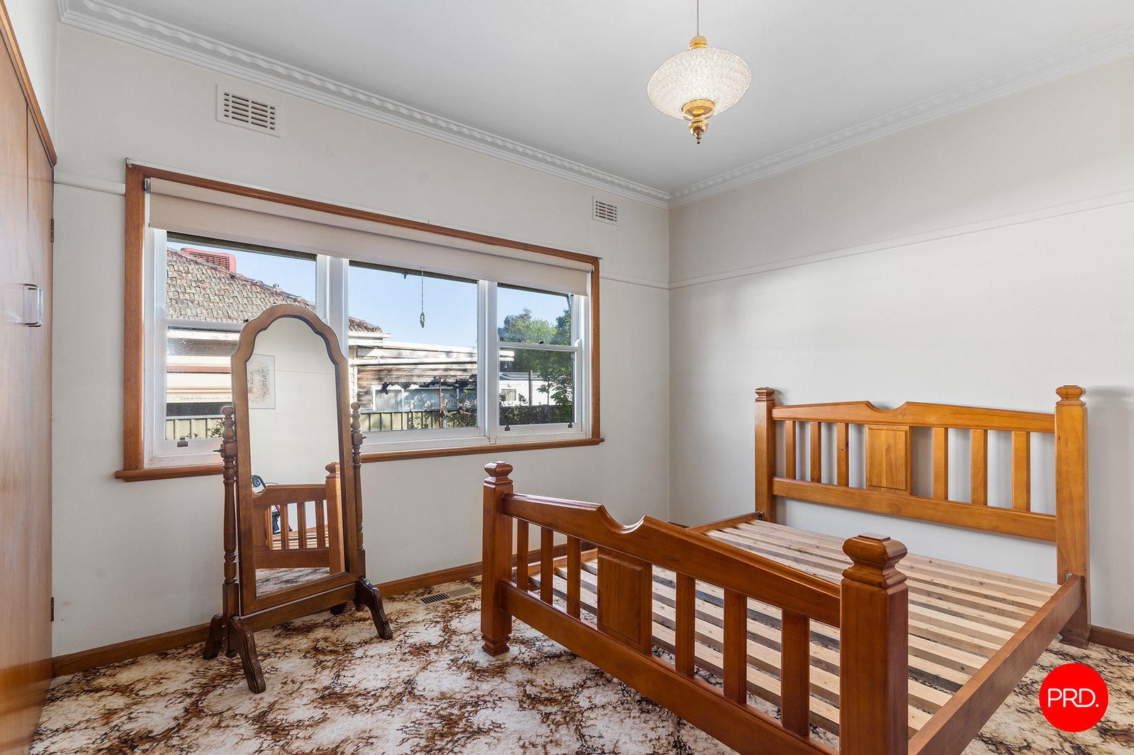 7 Semmens Street LONG GULLY 10