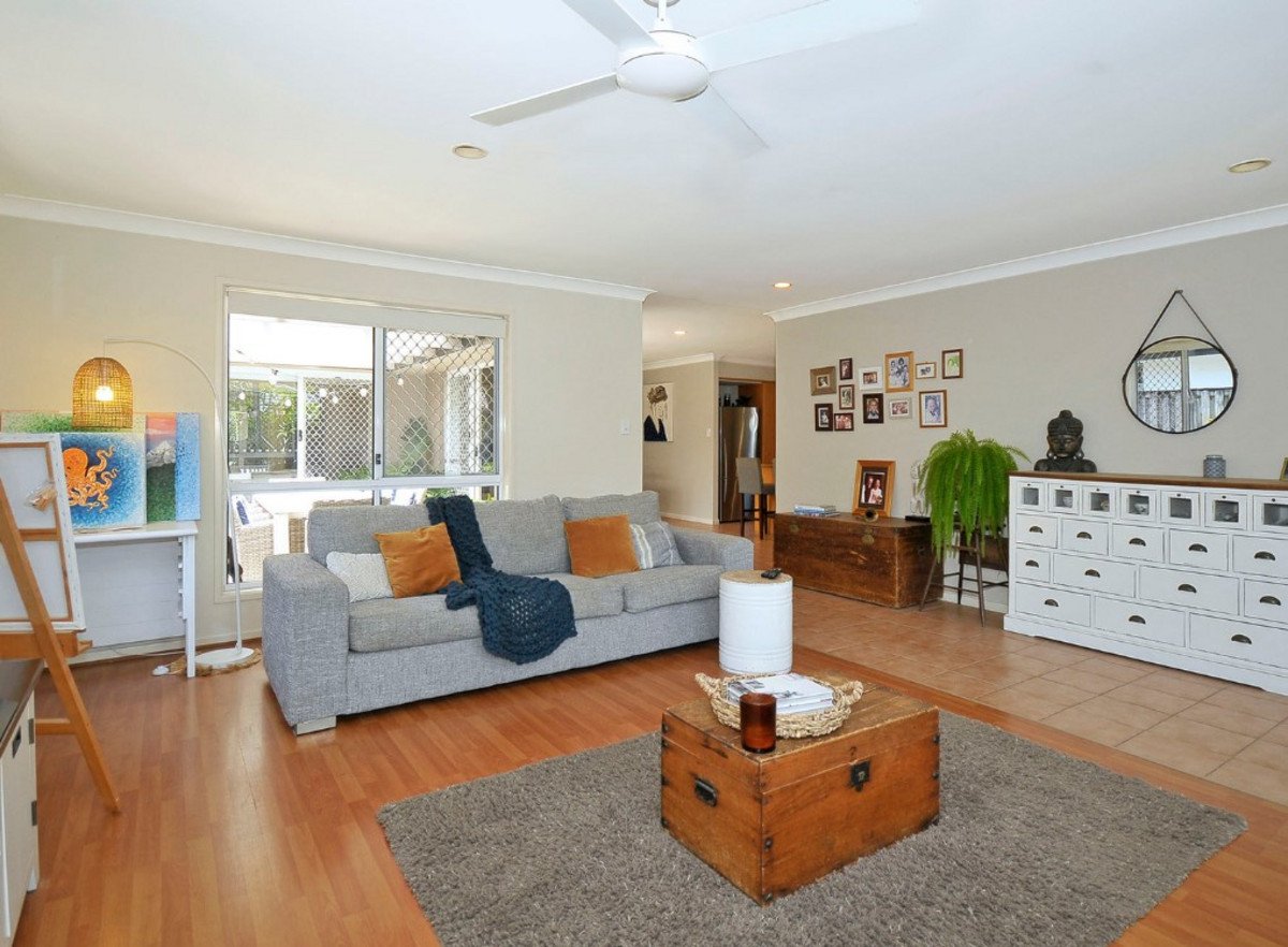 7 Seville Circuit BURLEIGH WATERS 4