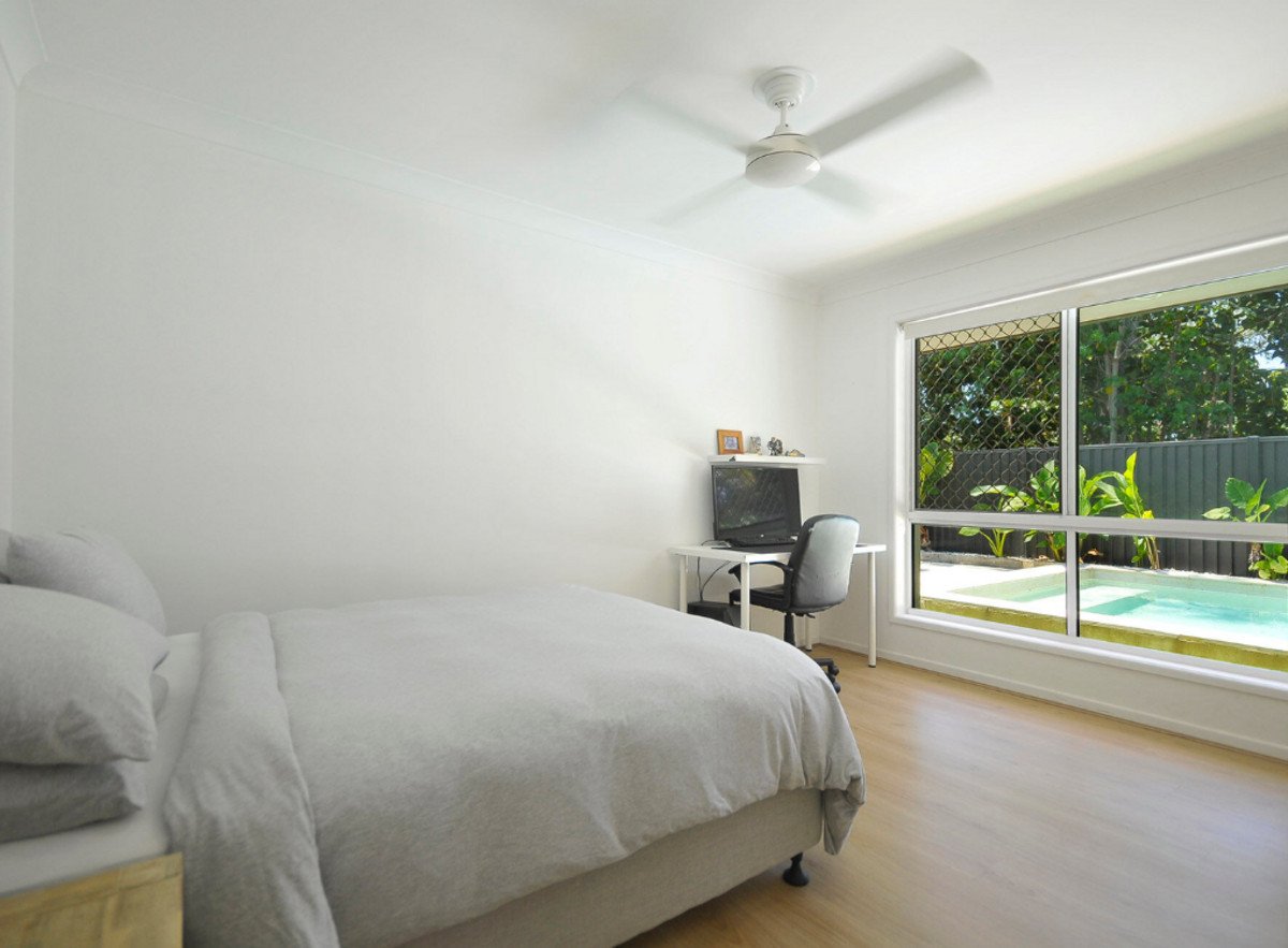 7 Seville Circuit BURLEIGH WATERS 9