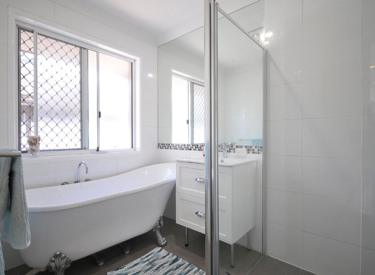 7 Seville Circuit BURLEIGH WATERS 10