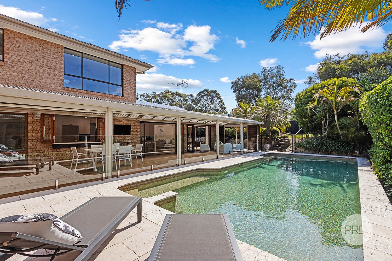 7 Shore Close ILLAWONG 1