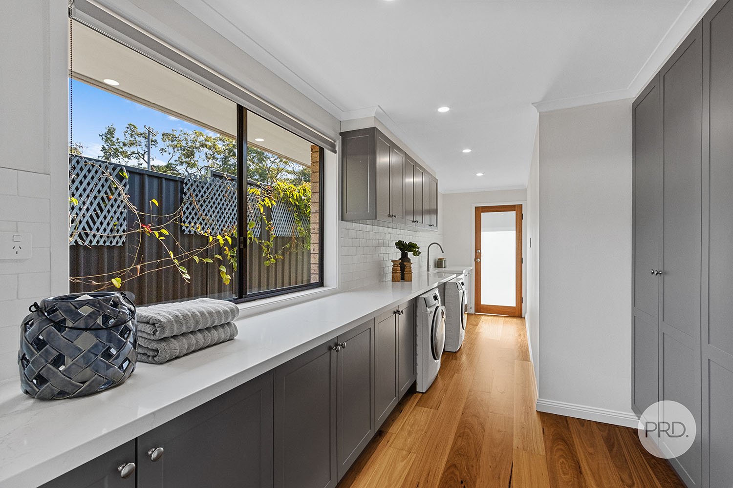 7 Shore Close ILLAWONG 11