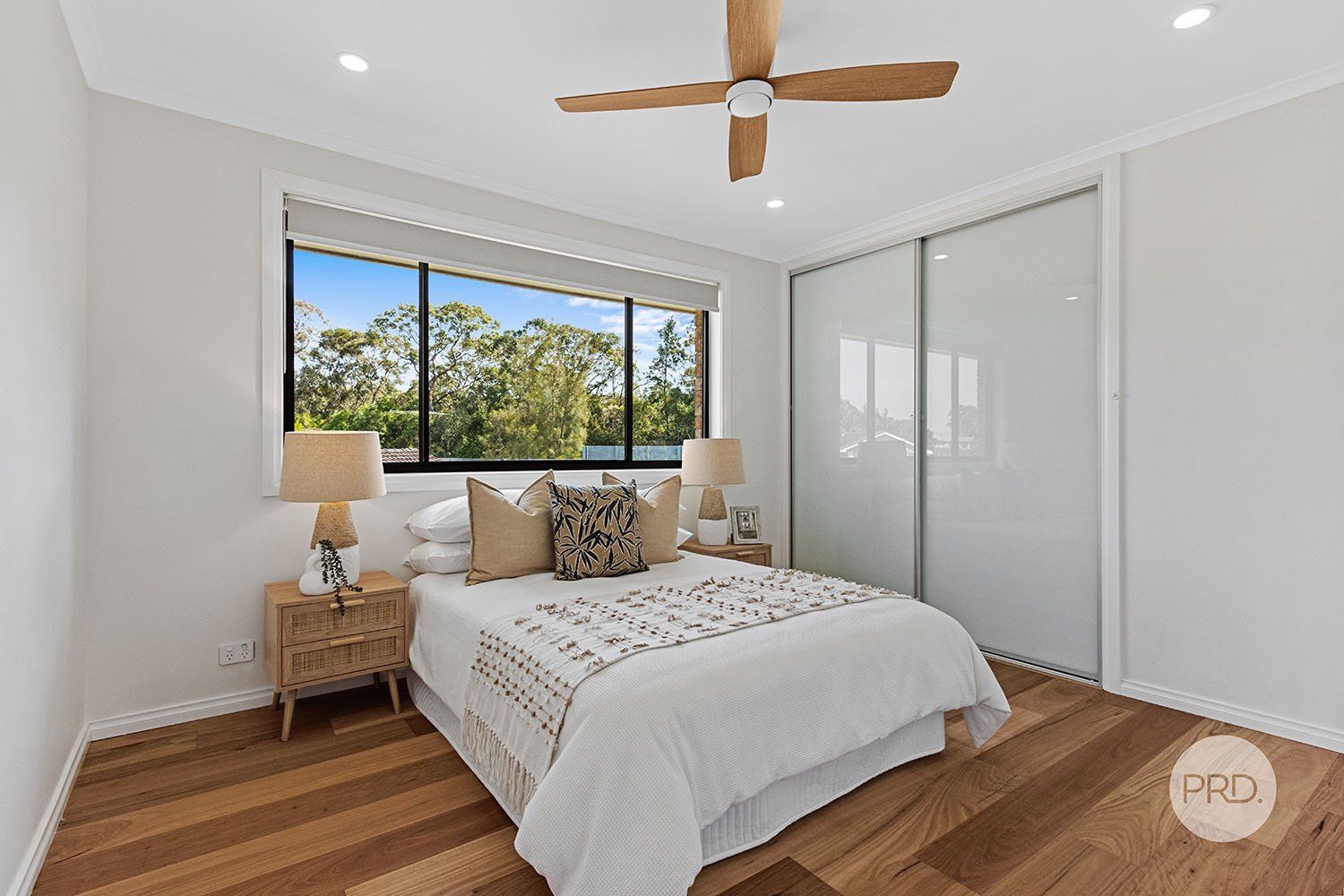 7 Shore Close ILLAWONG 15