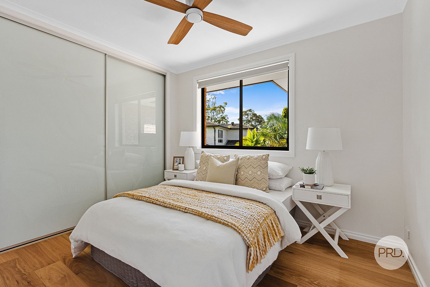 7 Shore Close ILLAWONG 16