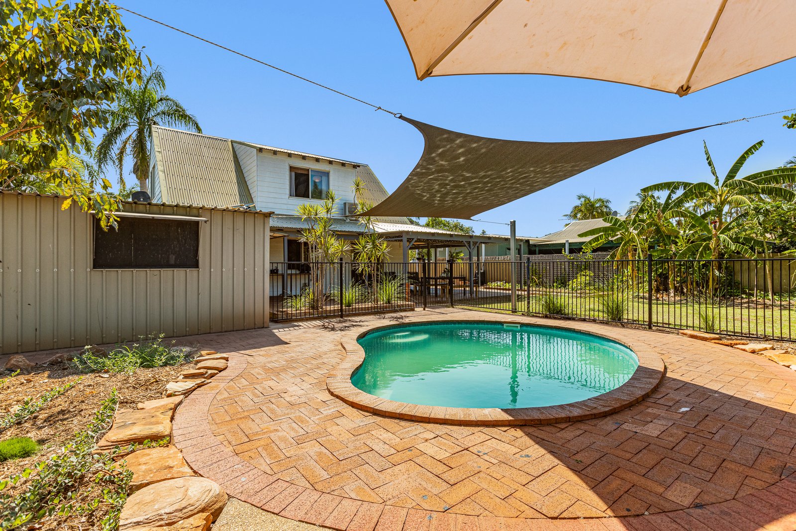 7 Slater Road CABLE BEACH 19