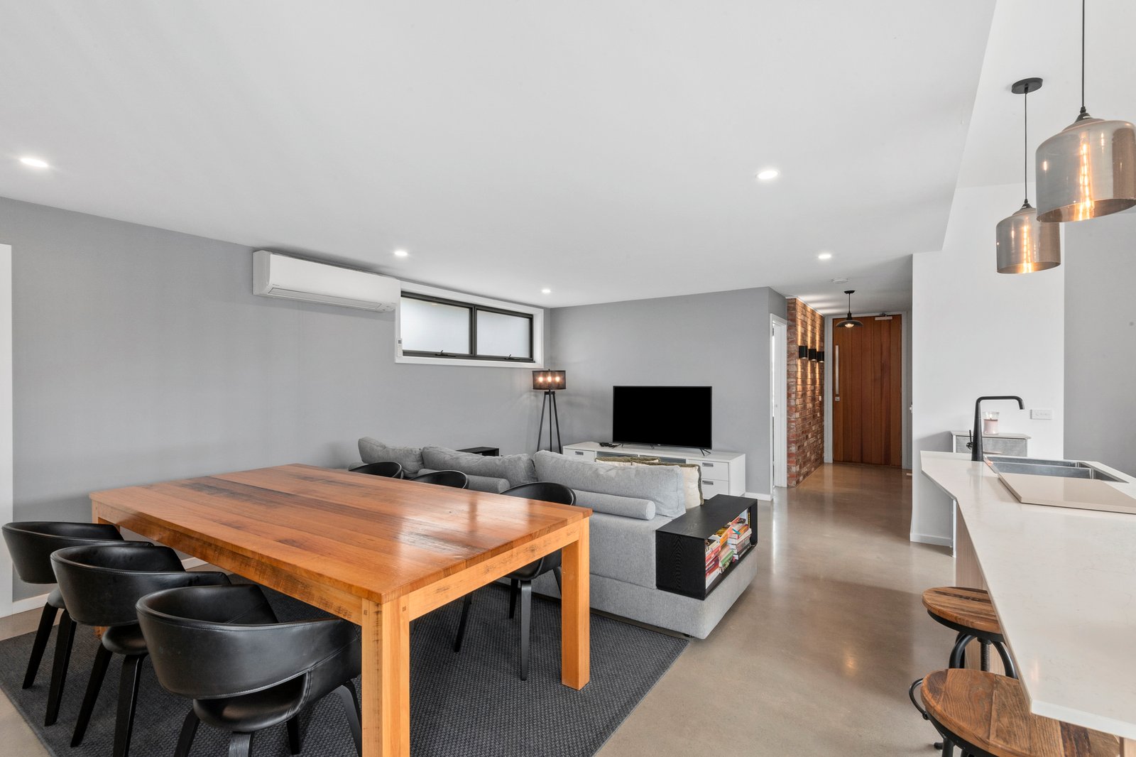 Gallery: 7 Snow Street
