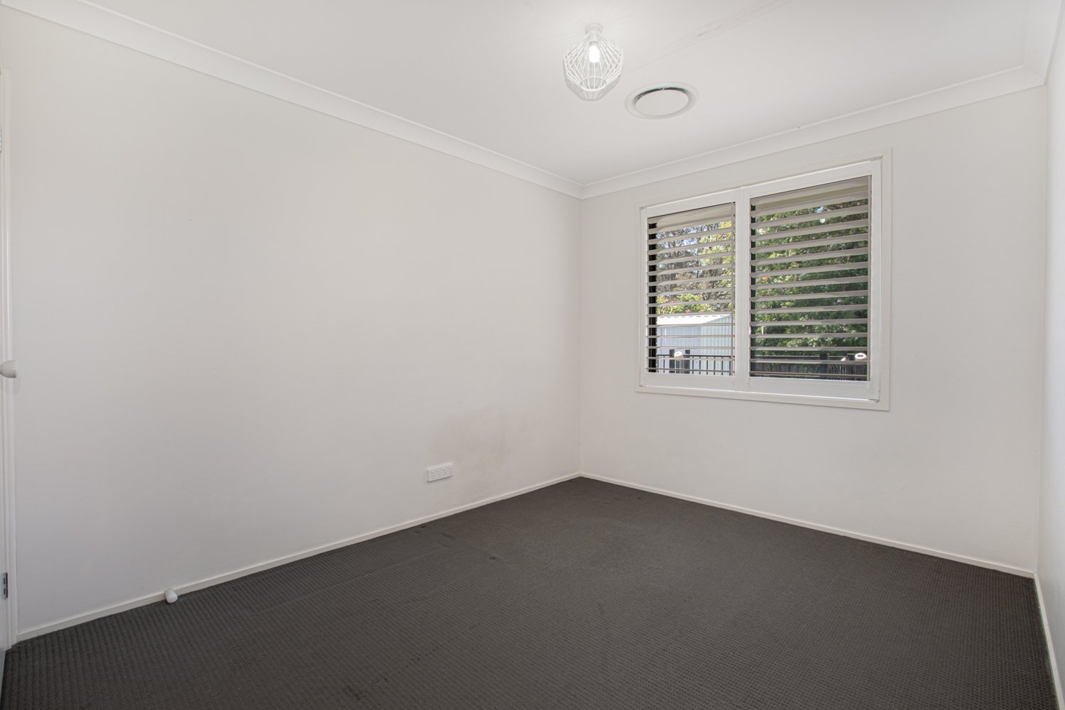 7 Sparsholt Street TENAMBIT 12