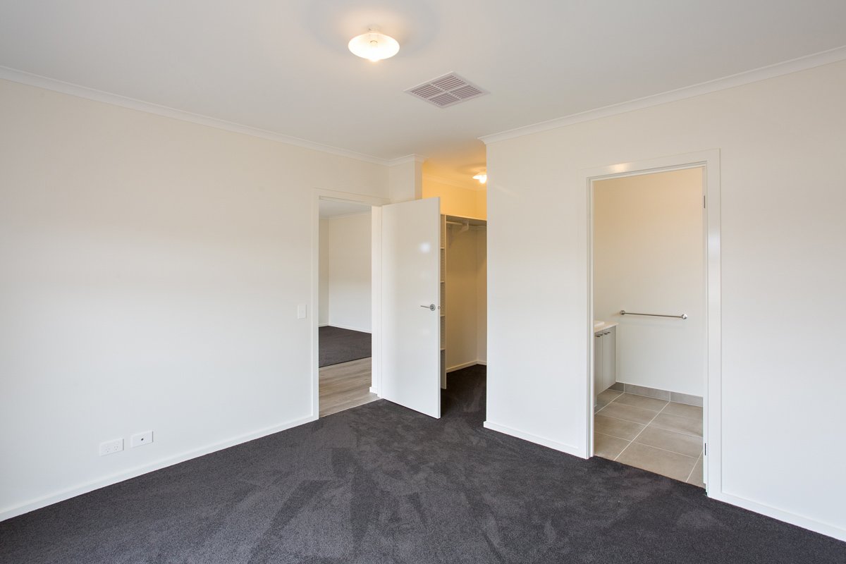 Gallery: 7 Spoonbill Avenue