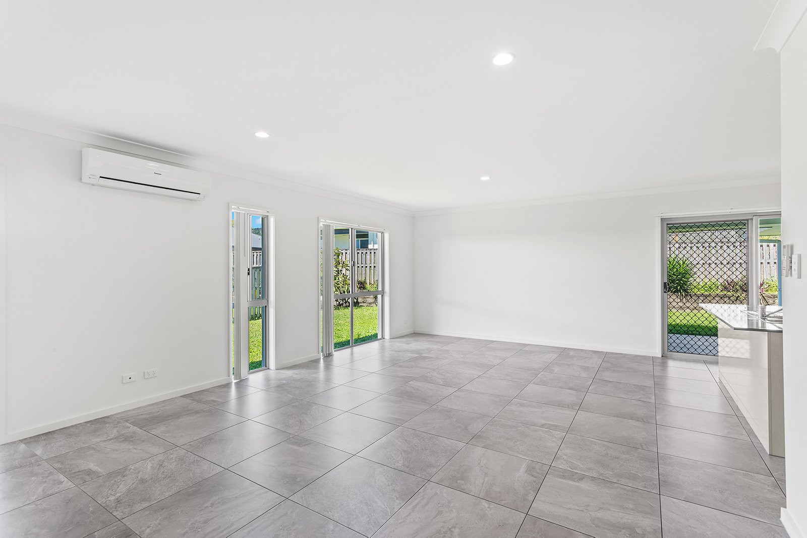 7 Spritsail Crescent CANNONVALE 3